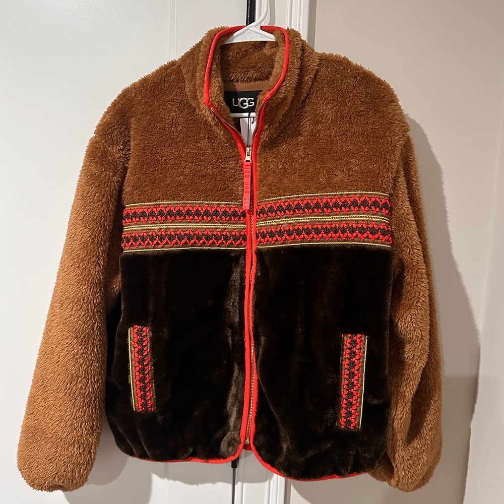 UGG Chestnut Heritage Braid Fleece